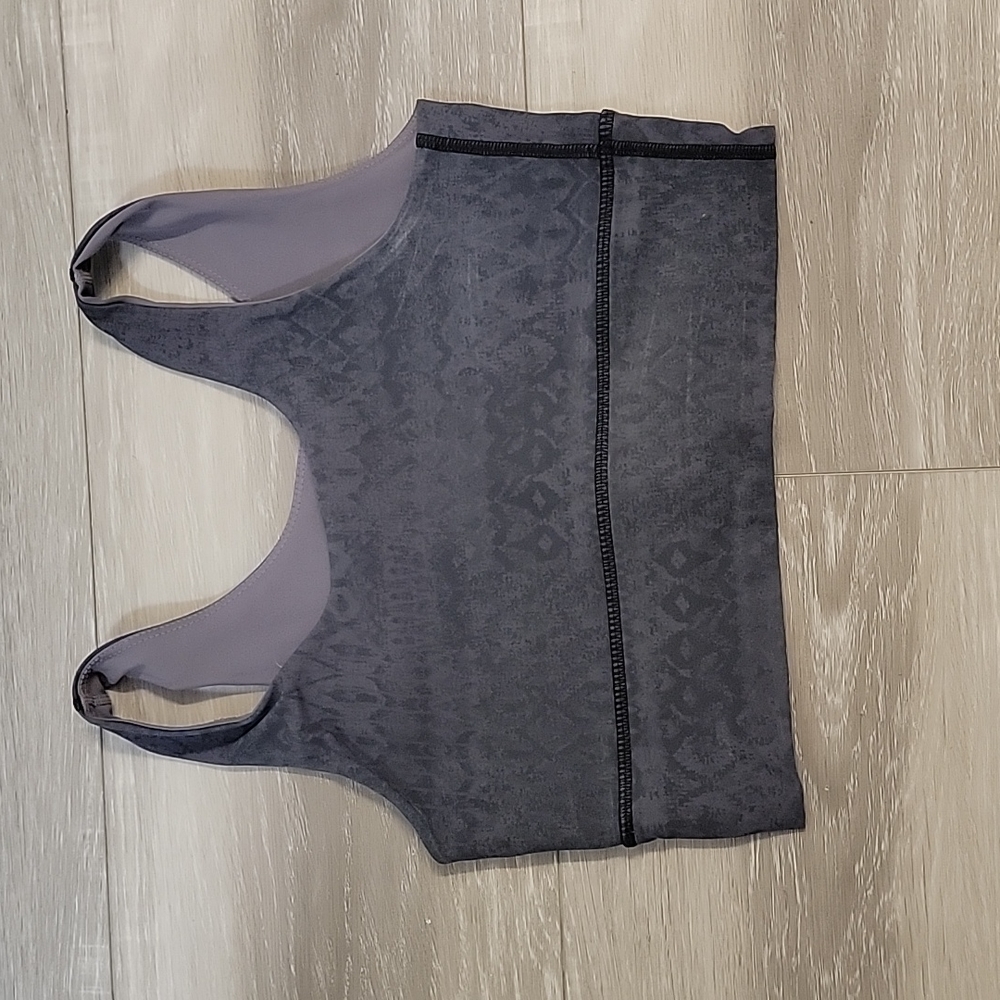 DYI brand - Silky soft sports bra-Sm
